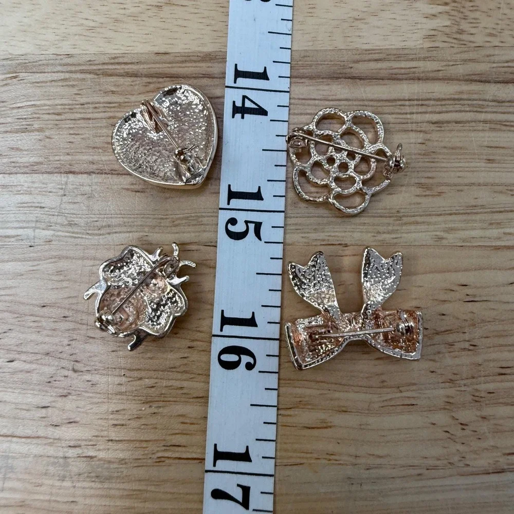 Y2K Coquette Rhinestone Glam Heart Bee Bow Rose Brooch‎ Lot of 4 from Guess